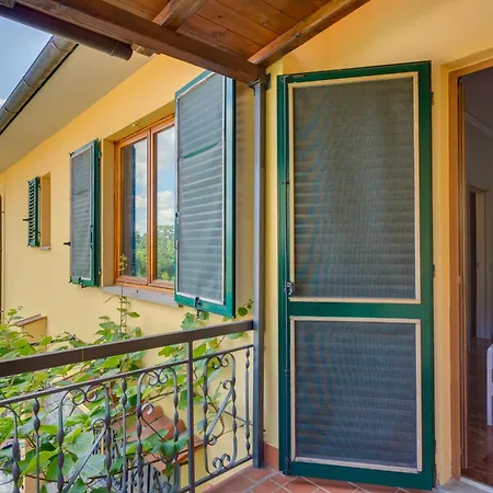 Palagetto By Mmega Vila Paterno (Florence)