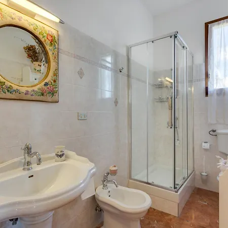 Palagetto By Mmega Vila *